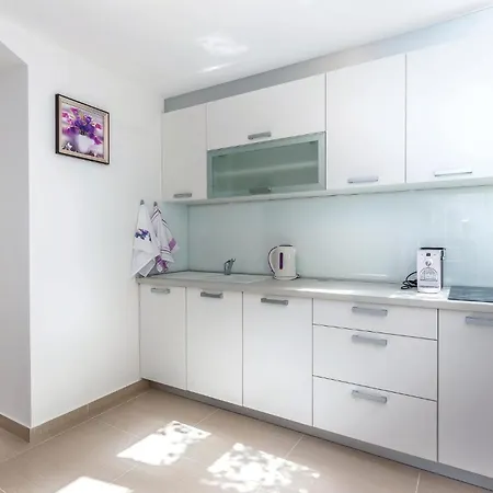 Gorgeous In Smokvica With Wifi Ferienhaus Krmpote-Vodice