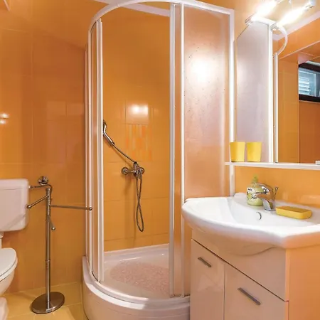 Gorgeous In Smokvica With Wifi *