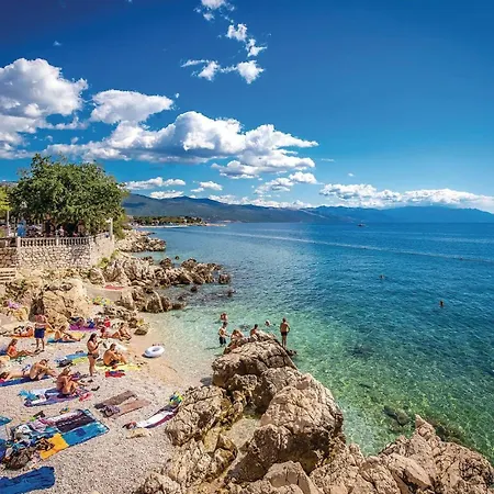 Gorgeous In Smokvica With Wifi Holiday home