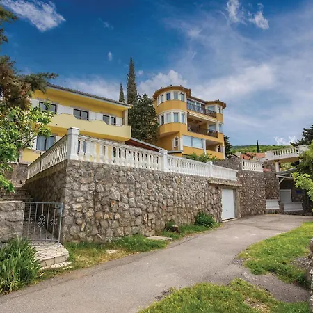 Holiday home Gorgeous In Smokvica With Wifi