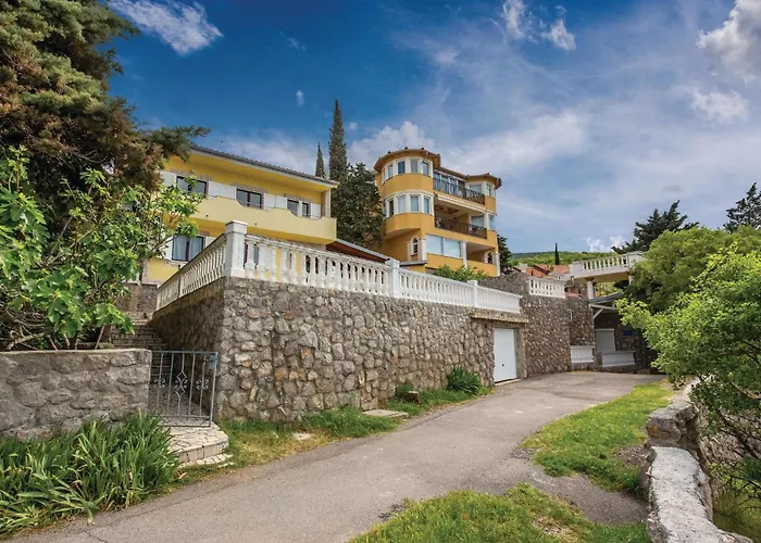 Ferienhaus Gorgeous In Smokvica With Wifi
